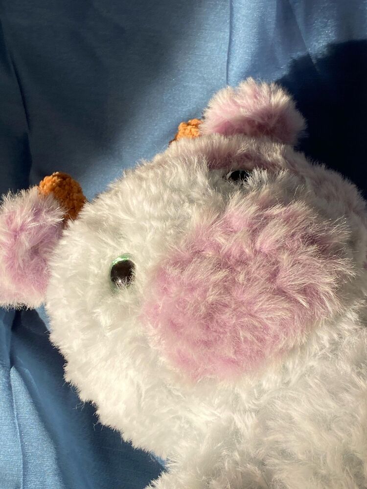 Peluş inek