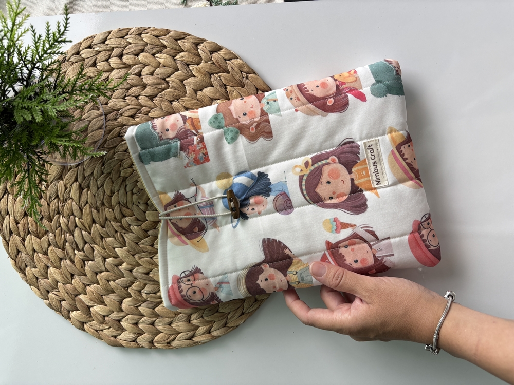 Tatlı Yüzler Kitap ve Tablet Kılıfı