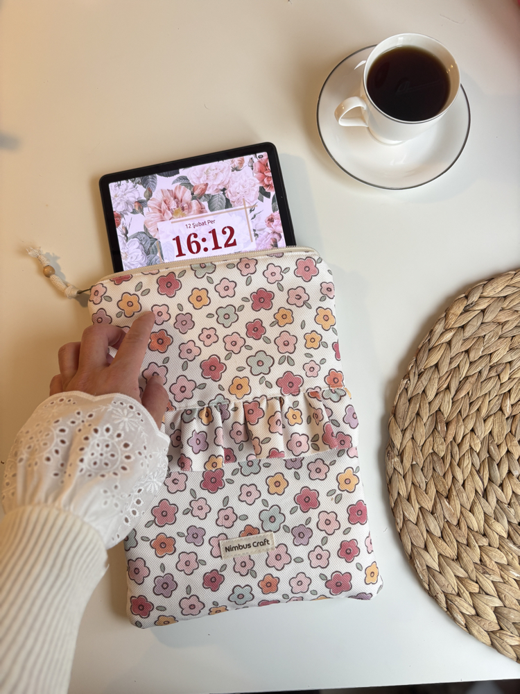 Fırfırlı fermuarlı kitap ve tablet çantası