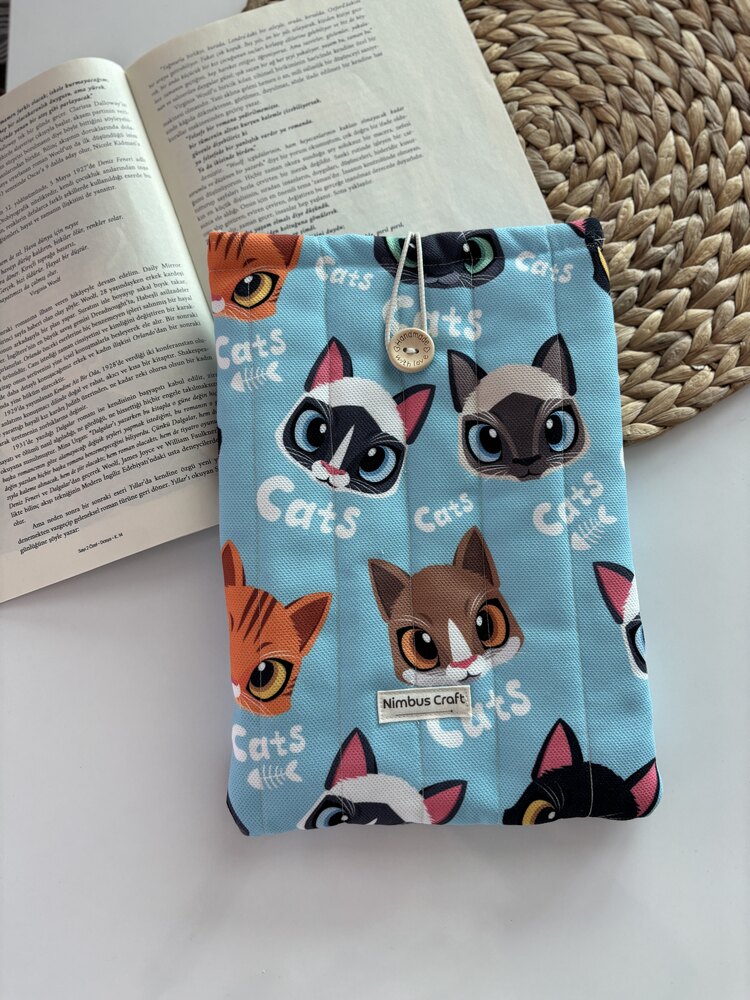 Kediler Kitap ve Tablet Çantası