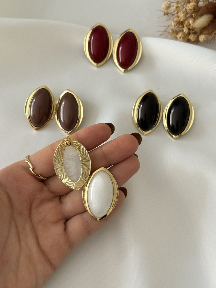 Kahve Rengi Oval Küpe 