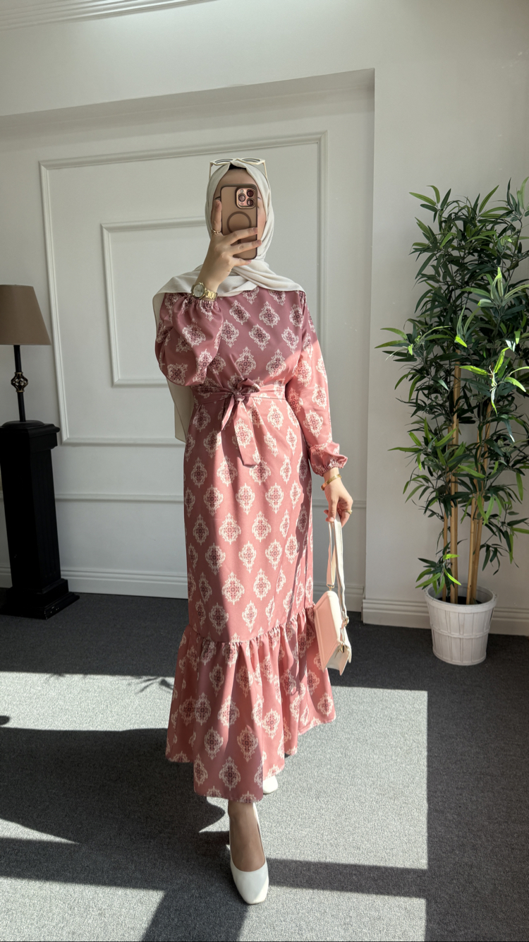 Minel Pembe Elbise
