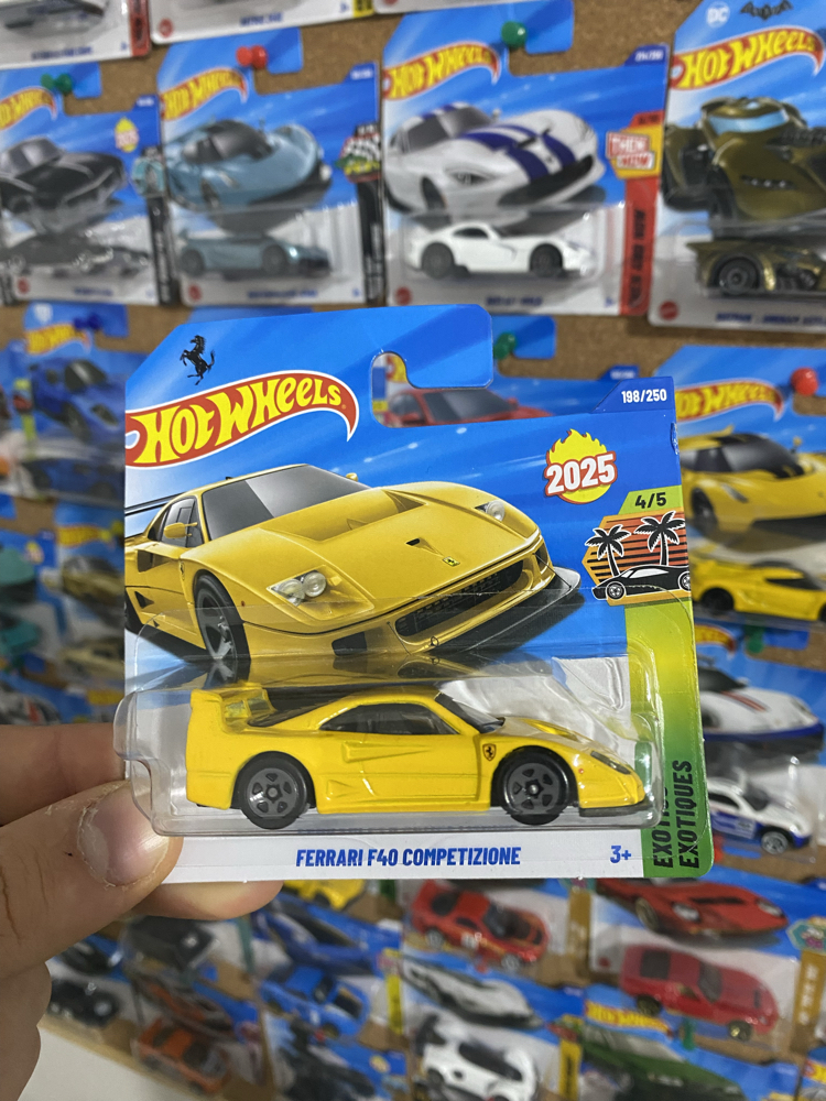 Hotwheels FERRARI F40 COMPETIZIONE Resimli Kişiye Özel