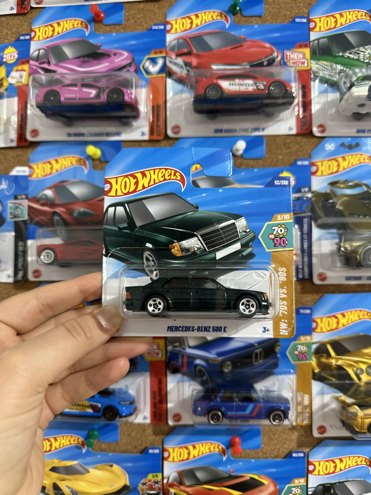 Hotwheels 89 MERCEDES-BENZ 560 SEC AMG Resimli Kişiye Özel