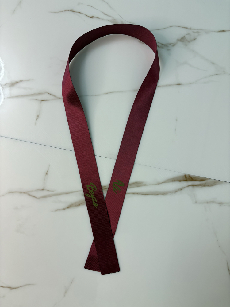 Bordo nişan kurdelesi