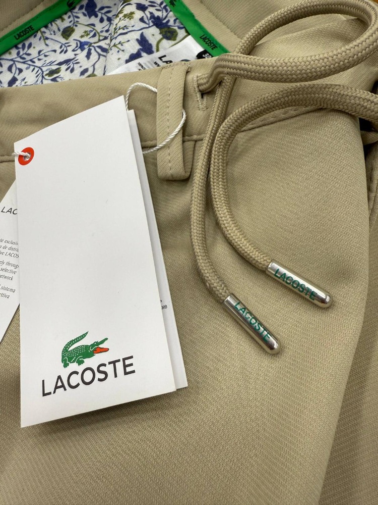 LACOSTE Cream Jogger Straight Fit