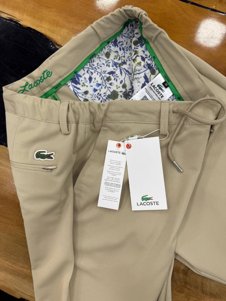LACOSTE Cream Jogger Straight Fit