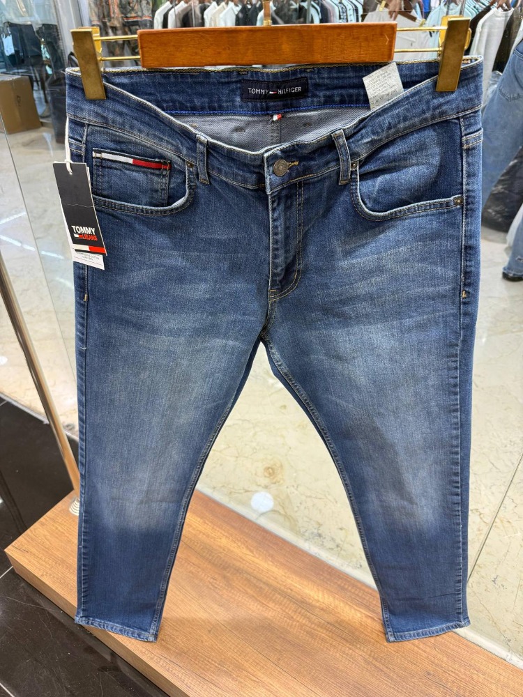 TOMMY HILFIGER Blue Patch Denim Jean Straight