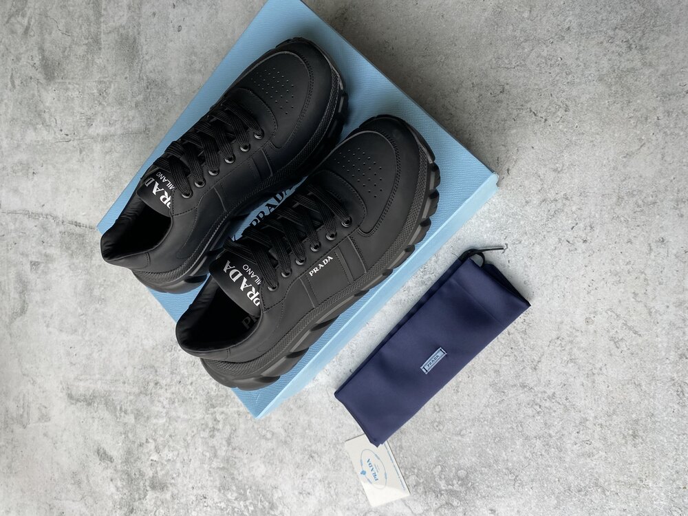 Prada Sneakers(43)