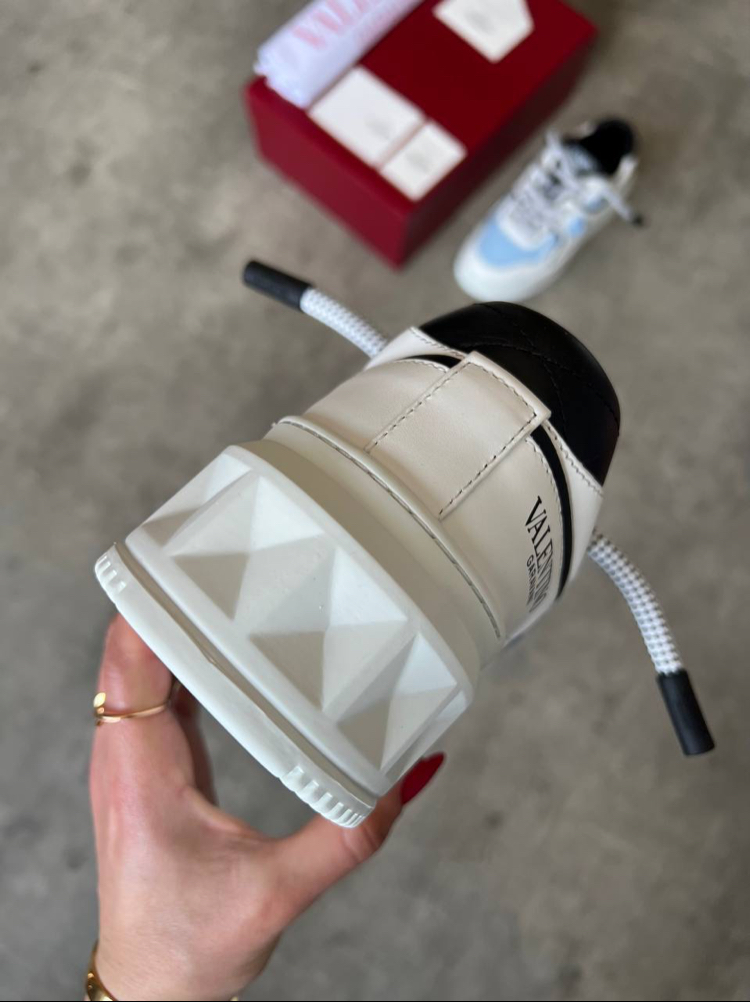 Valentino One Stud Blue White