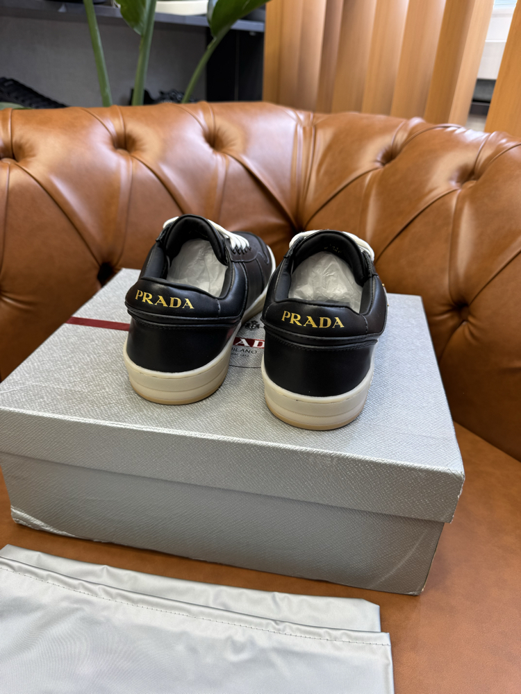 Prada Downtown Black Cream