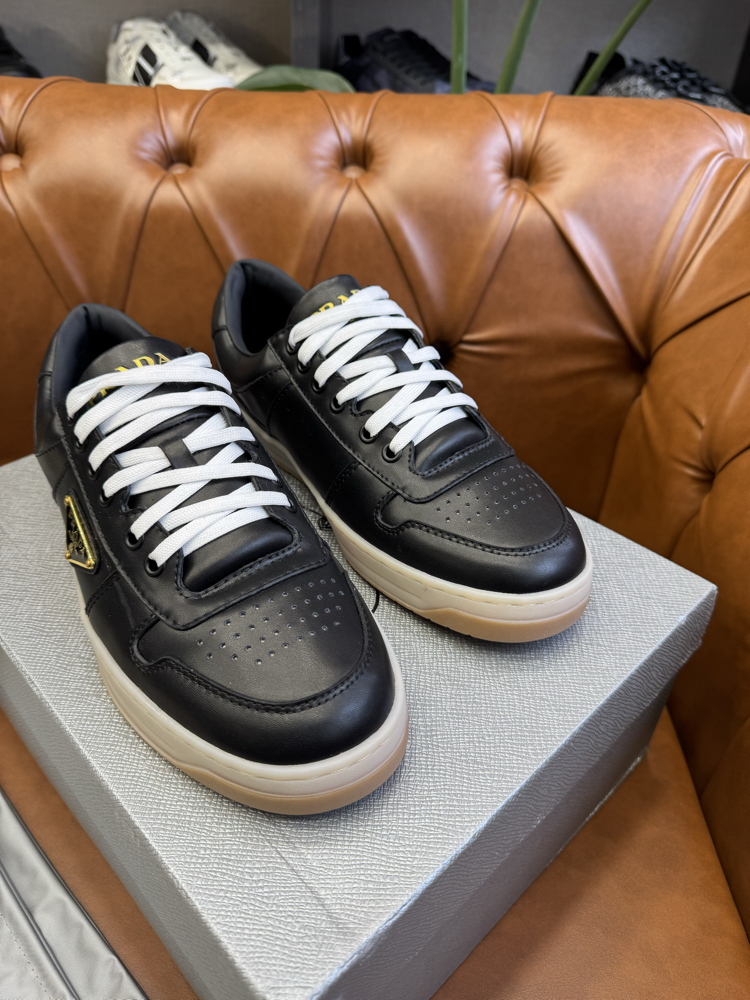 Prada Downtown Black Cream