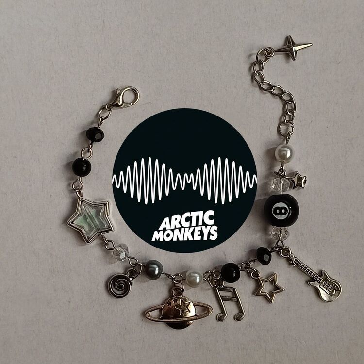 arctic monkeys bileklik 