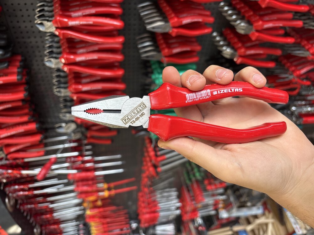 İzeltaş 180 MM Pense Opak