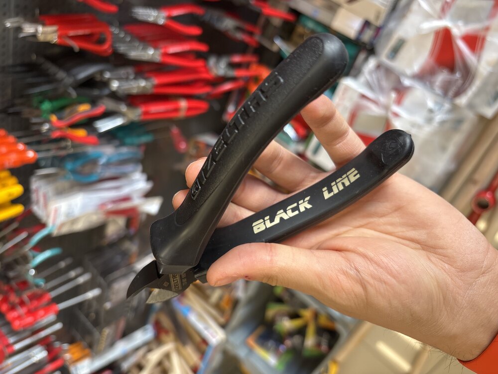 İzeltaş Özel Seri Black Line 160 MM Yan Keski 