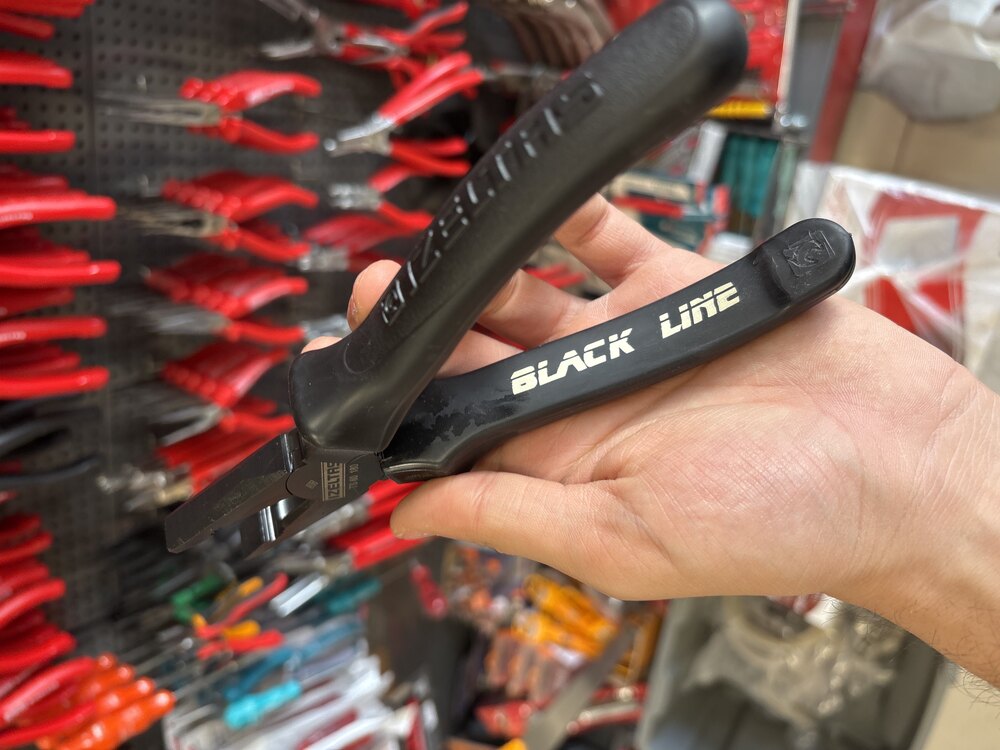 İzeltaş Özel Seri Black Line 180 MM Pense