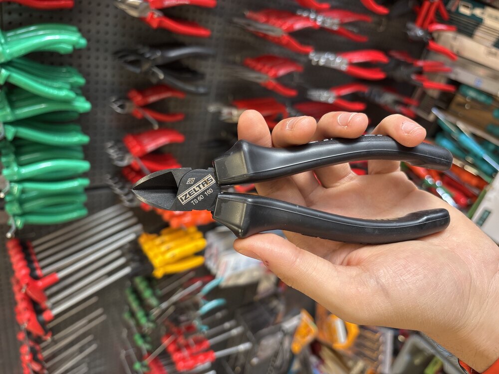 İzeltaş Özel Seri Black Line 160 MM Yan Keski 