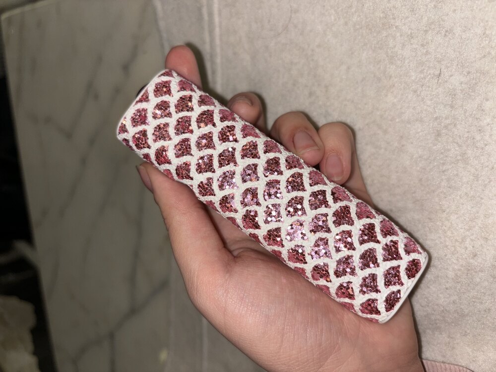 IQOS ILUMA ONE PINK GLIMMER CASE