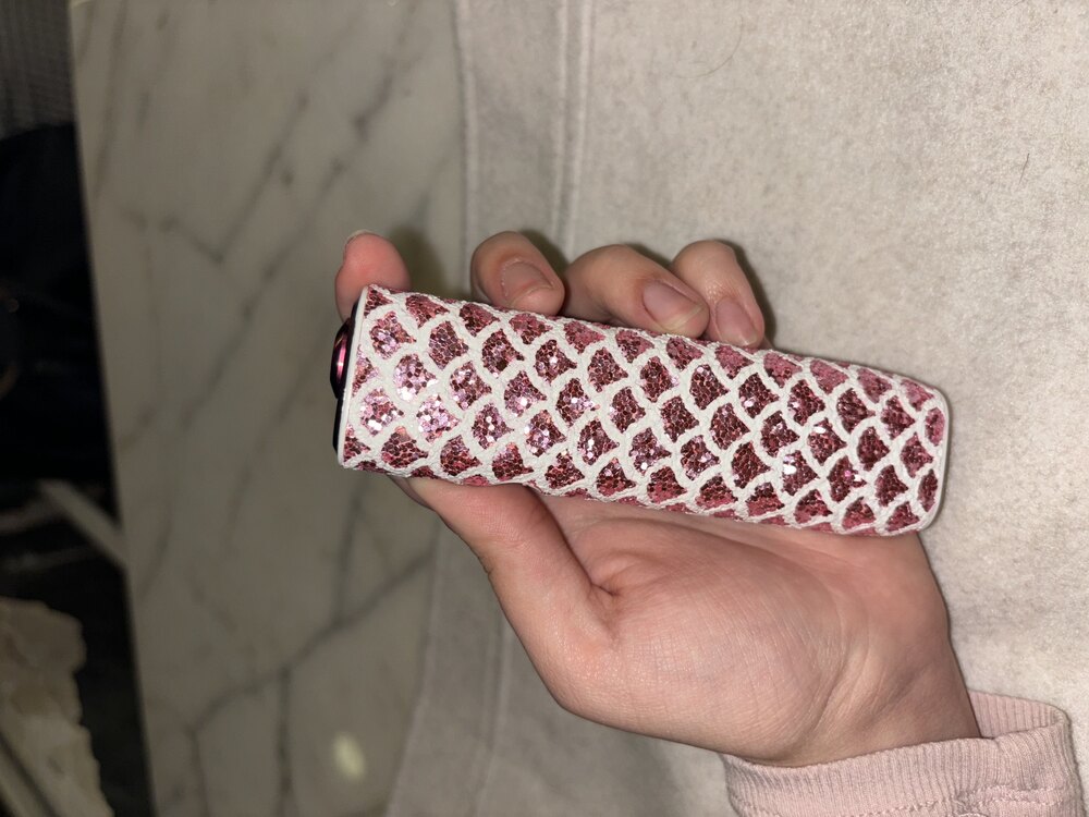 IQOS ILUMA ONE PINK GLIMMER CASE