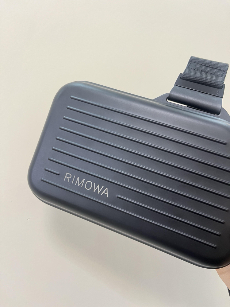 Rimowa Askılı Çanta