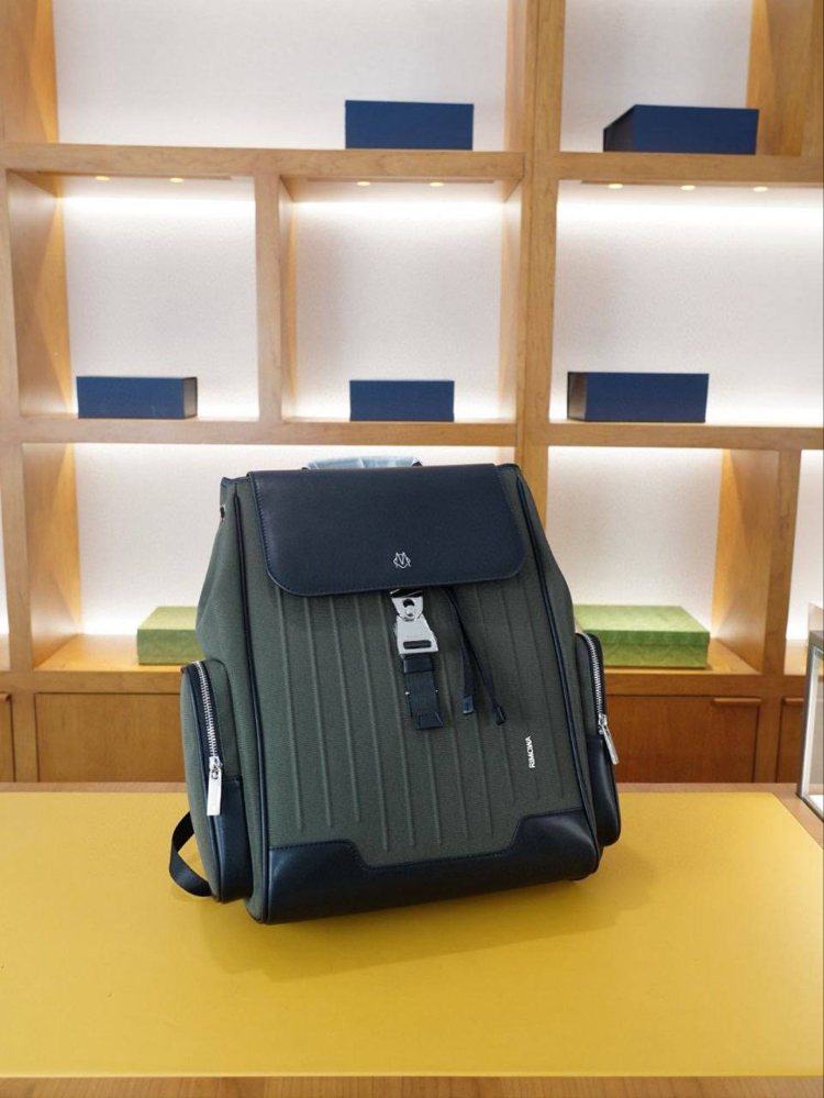 Rimowa Sırt Çantası