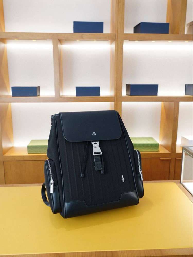 Rimowa Sırt Çantası