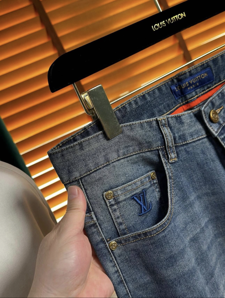 Louis Vuitton Jean