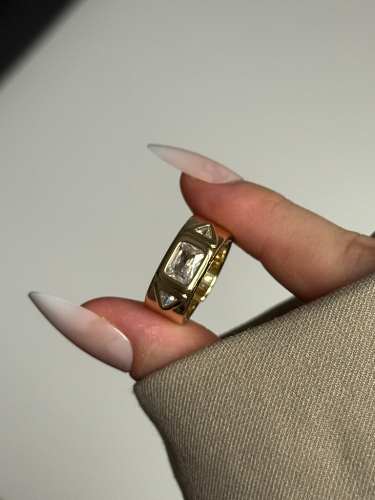 Gold Taş Yüzük