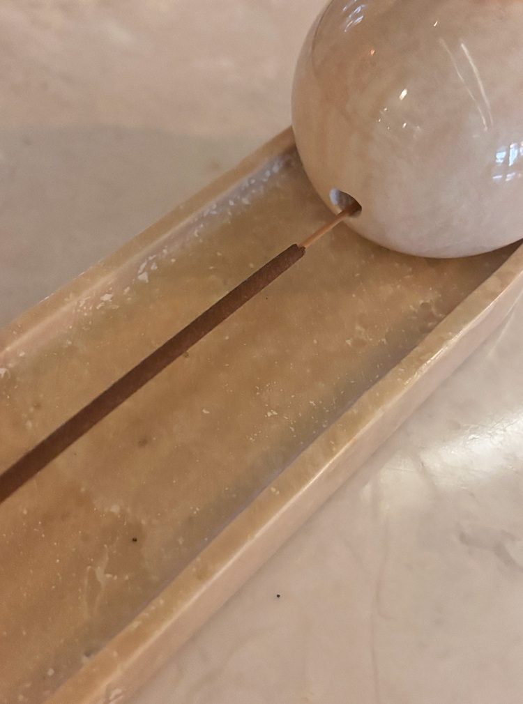 Sande Incense Holder