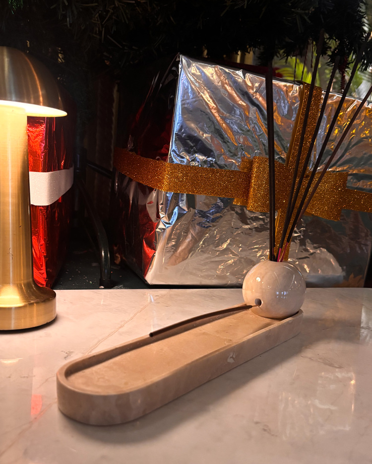 Sande Incense Holder