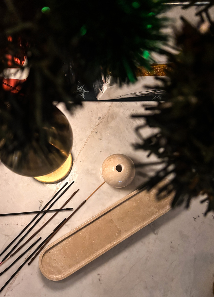 Sande Incense Holder