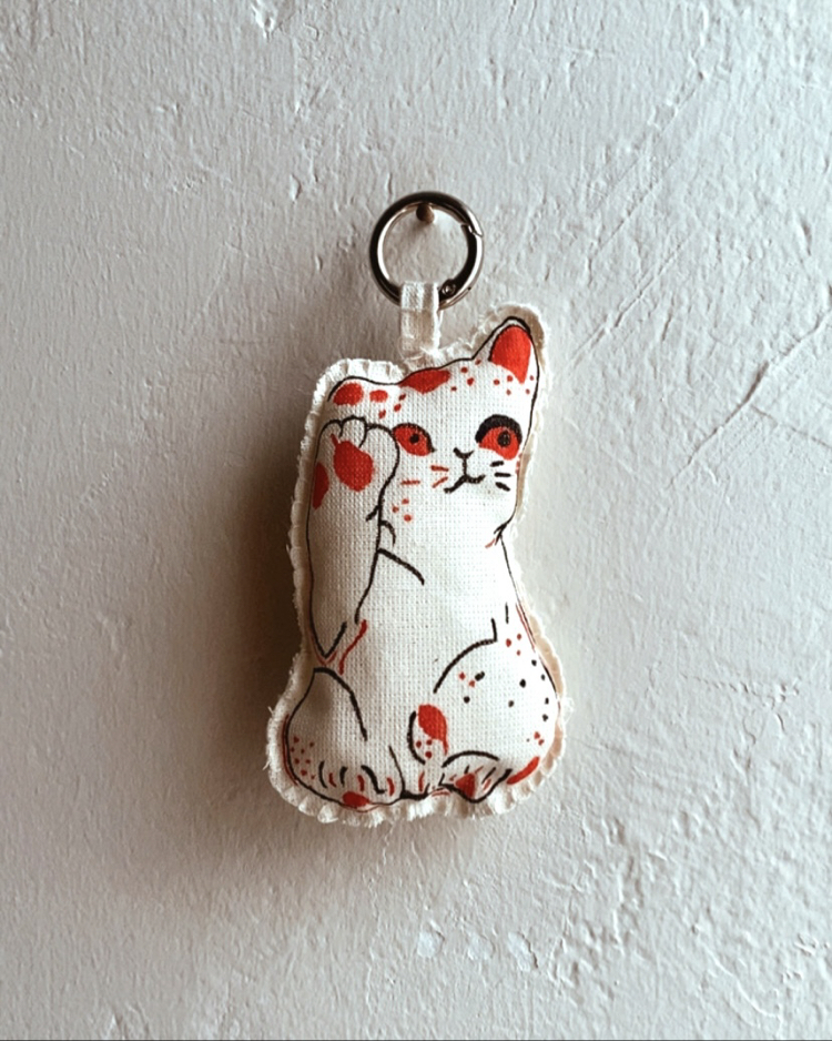 El Boyaması Cat Charm