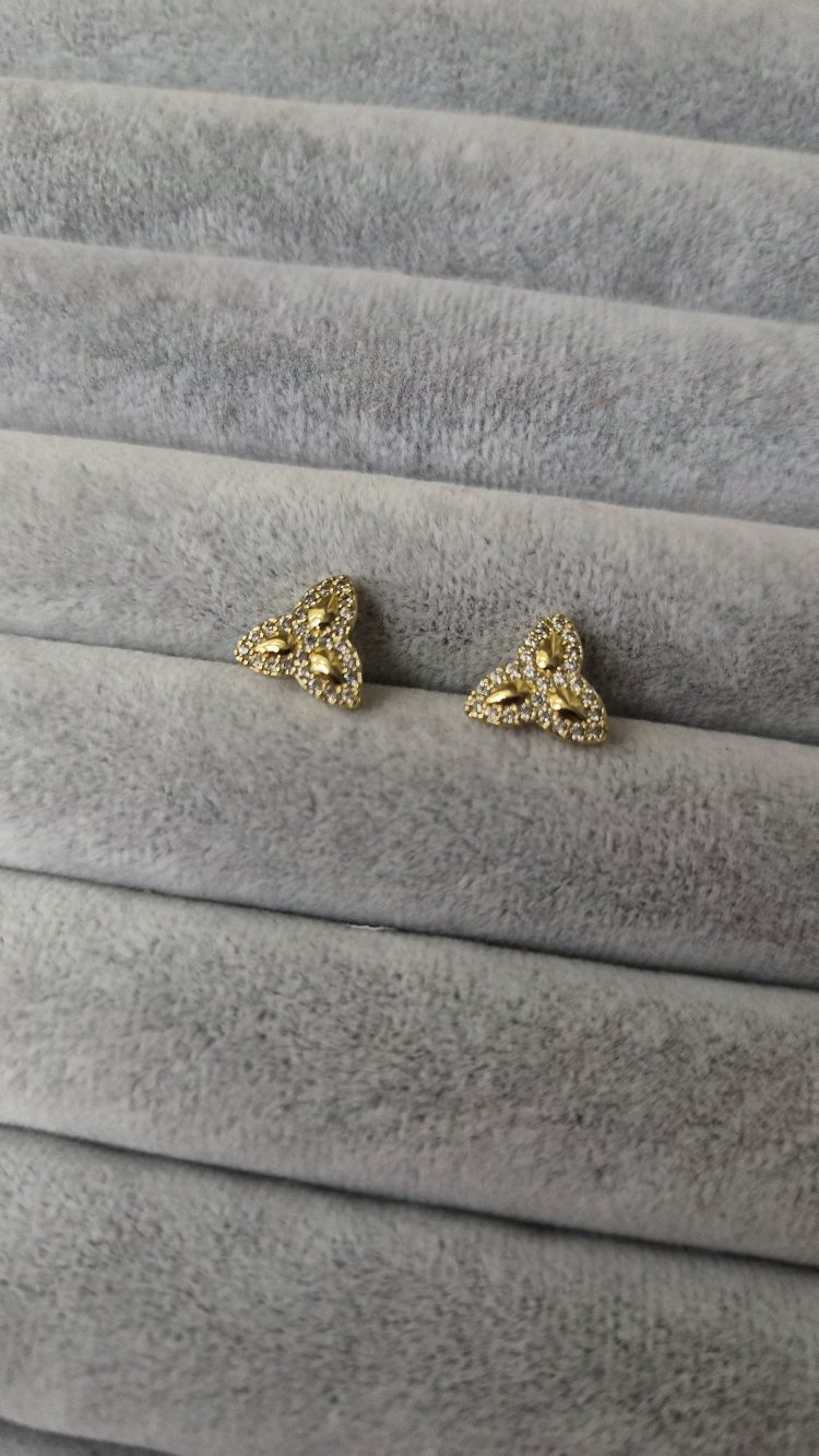 Minimal Küpe