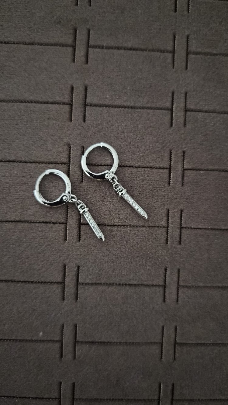 Minimal Halka Küpe