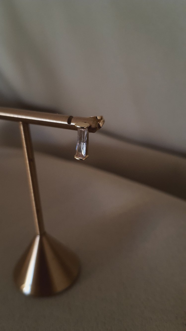 VIP 14K Minik Taşlı Küpe