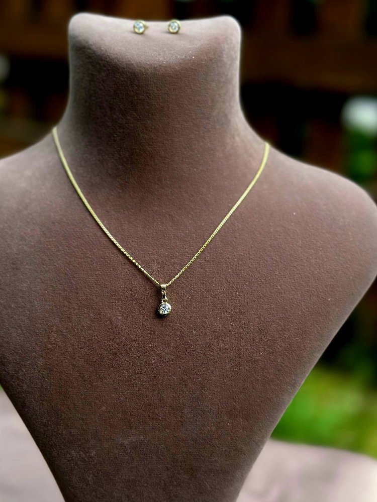 Minimal Taşlı Kolye-Küpe Set