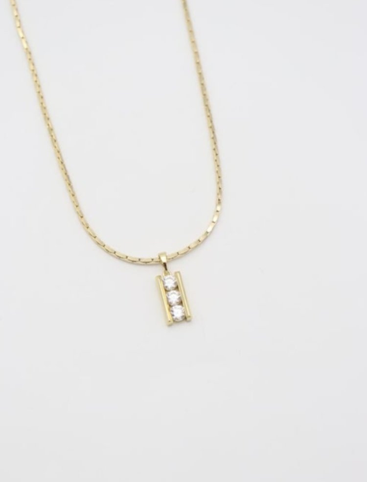 3 taşlı minimal kolye