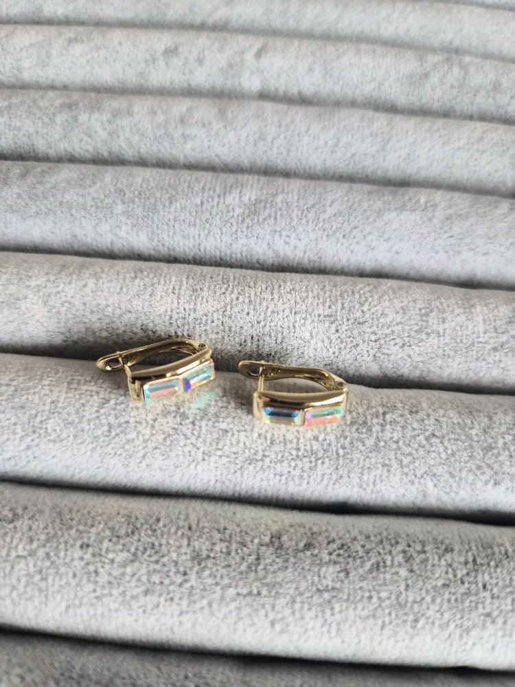 Swarovski Taşlı Minimal Küpe