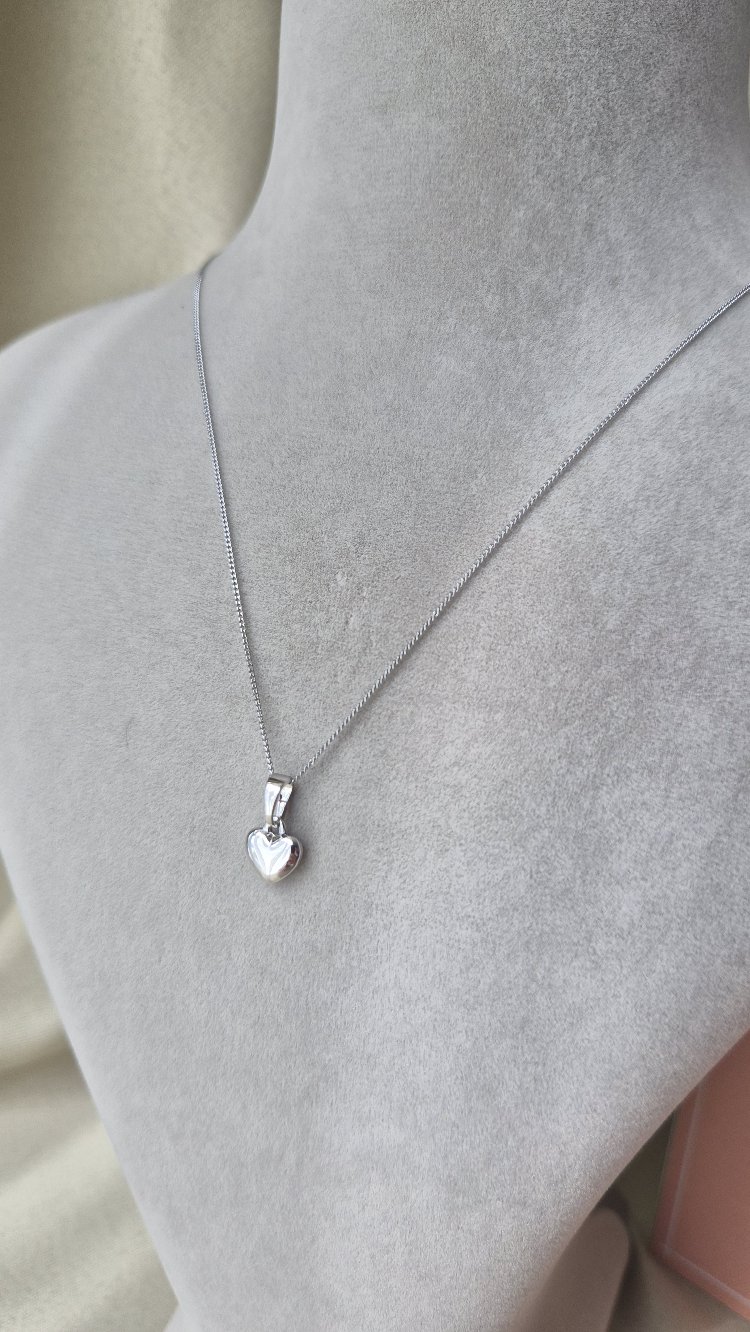 Silver Minimal Kalp Kolye