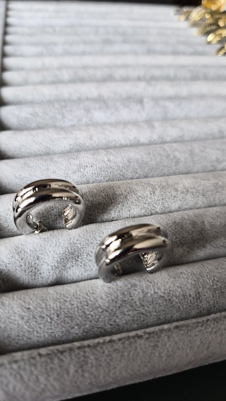 VIP Silver C Küpe