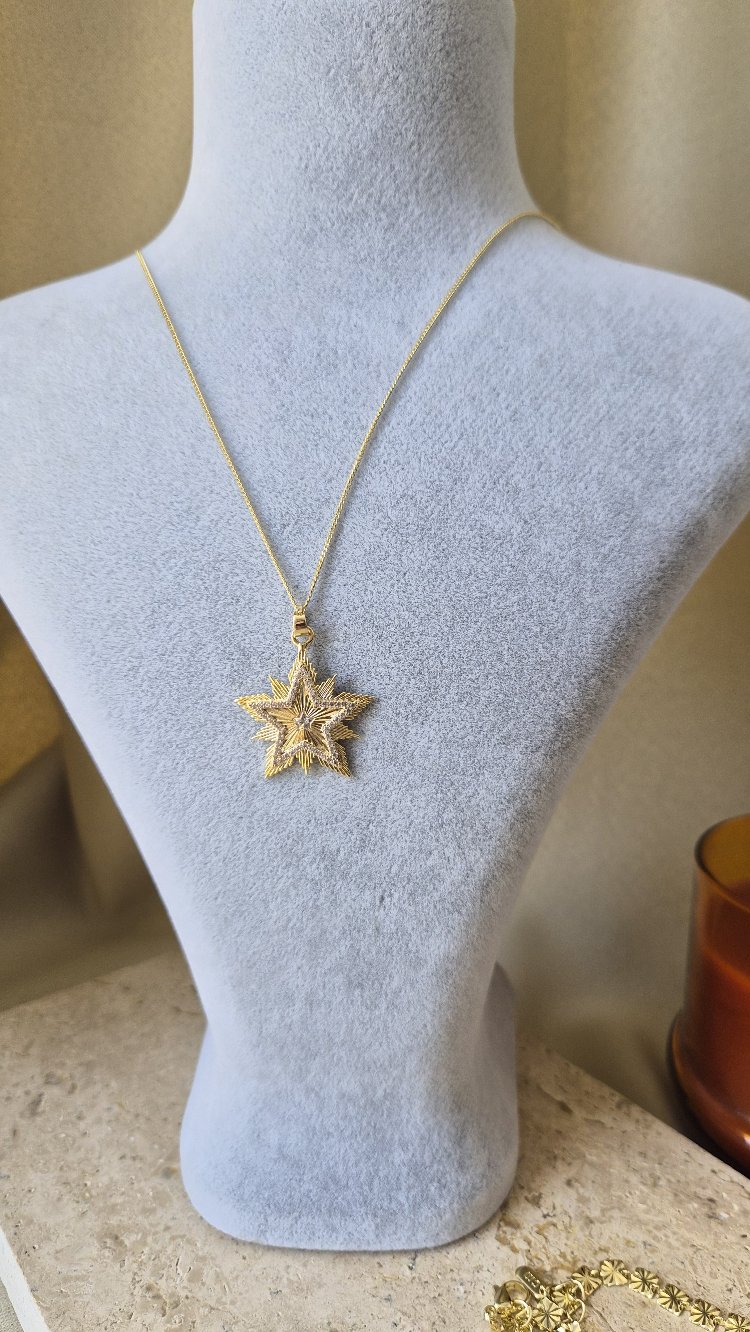 Gold Taşlı Yıldız Kolye 