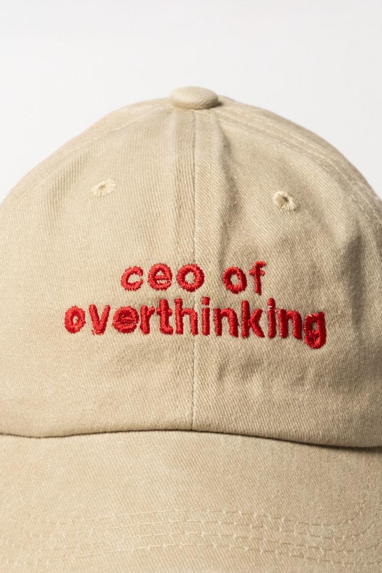 Yazı Nakışlı Şapka Pamuk Kumaşlı ve Ceo of Overthinking Sloganlı Şapka