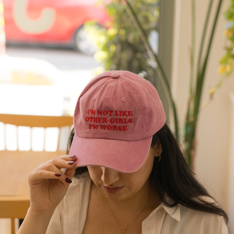 Nakışlı Pembe Şapka Yıkamalı Kumaşlı ve Im Worse Yazı Nakışlı Şapka