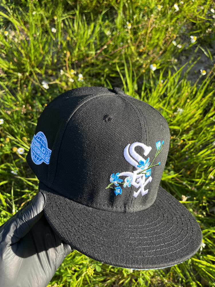 Chicago White Sox Bloom Fitted Cap
