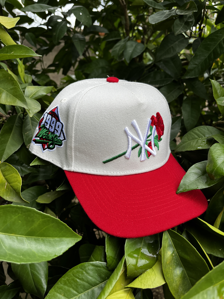 New York Yankees Rose Patch Ayarlanabilir Şapka