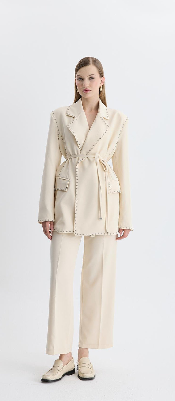 DÜĞME İŞLEMELİ TASARIM BLAZER TAKIM - TAŞ