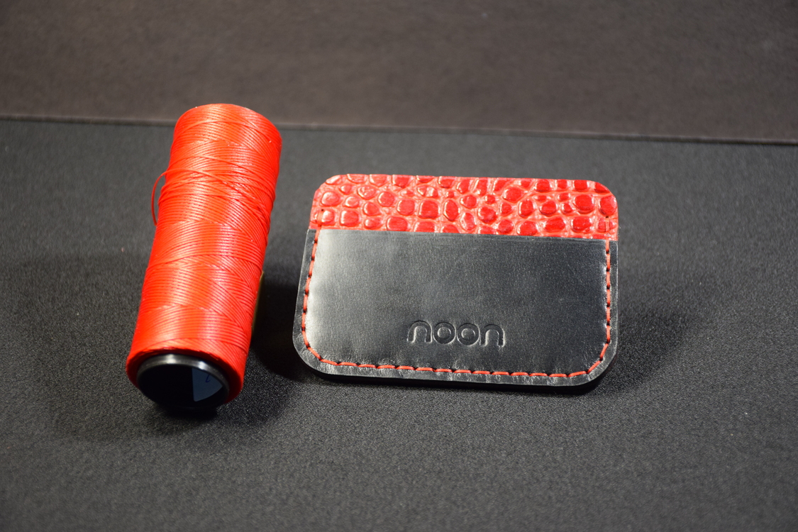 Solis Red-Black