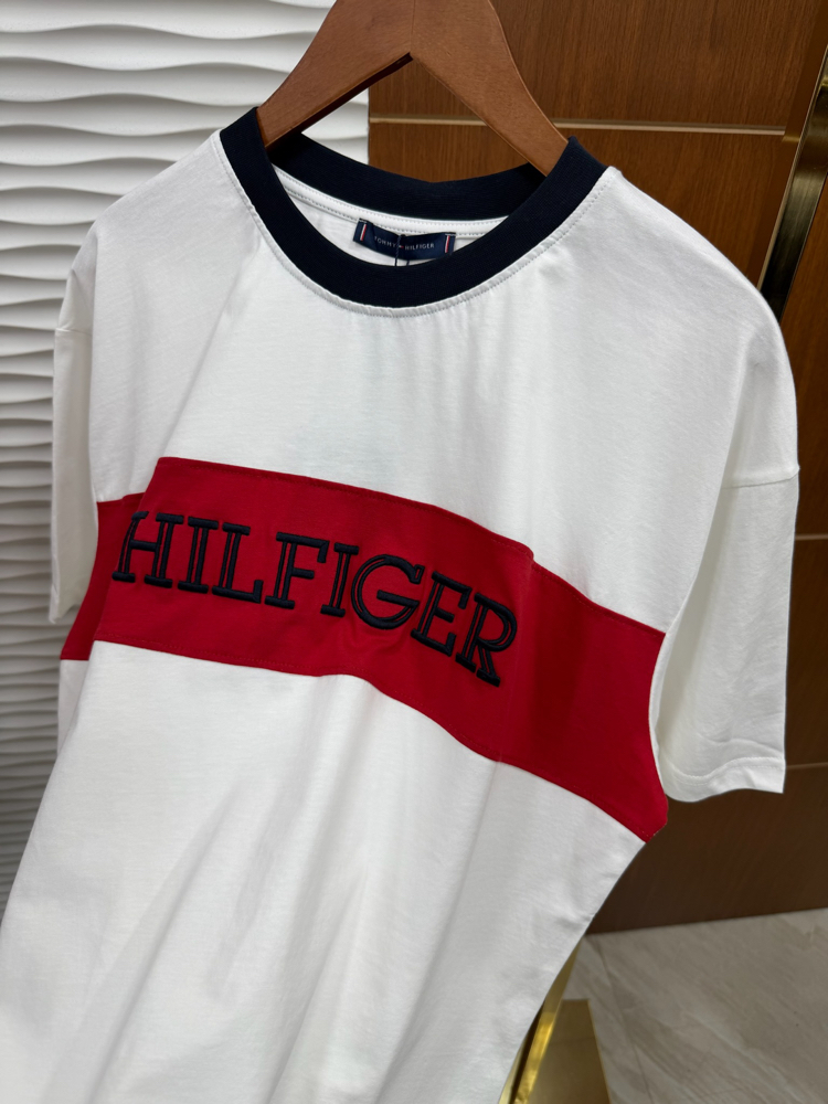 Tommy Göğüs Şeritli İthal Beyaz Tişört