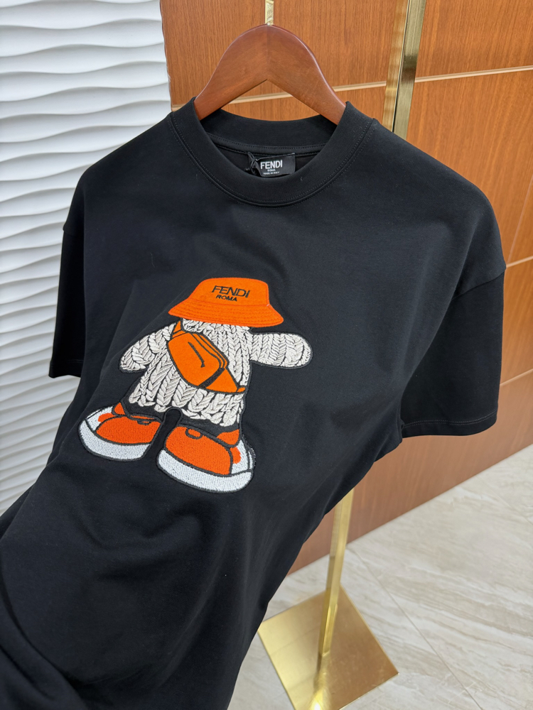 Fendi Küçük Adam Siyah İthal Tişört