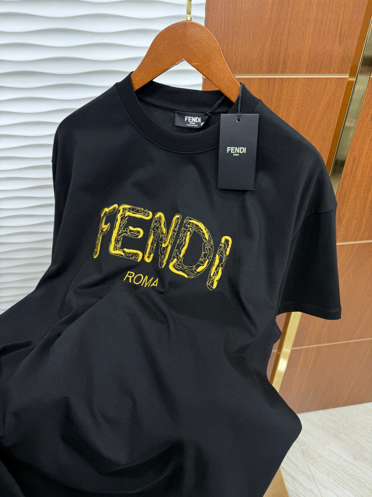 Fendi Siyah İthal Tişört